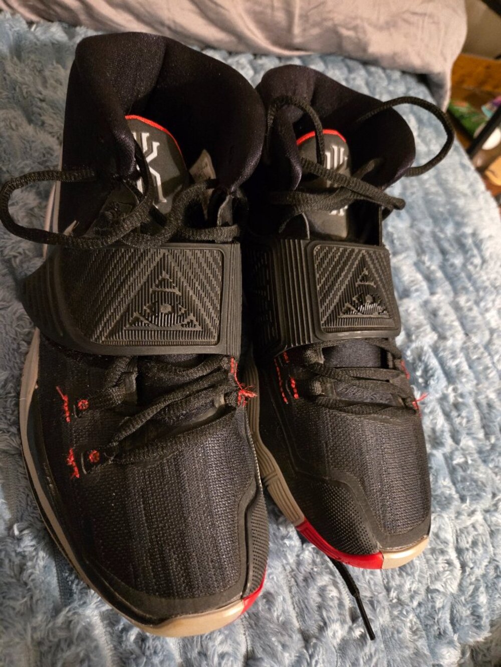 Mens nike basketball shoes size 9